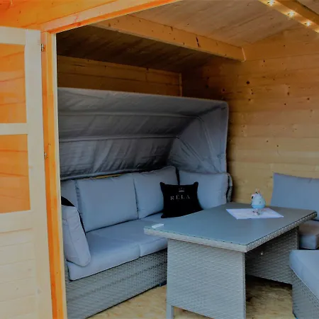 Luxurious In With Garden And Barbecue Appartement *